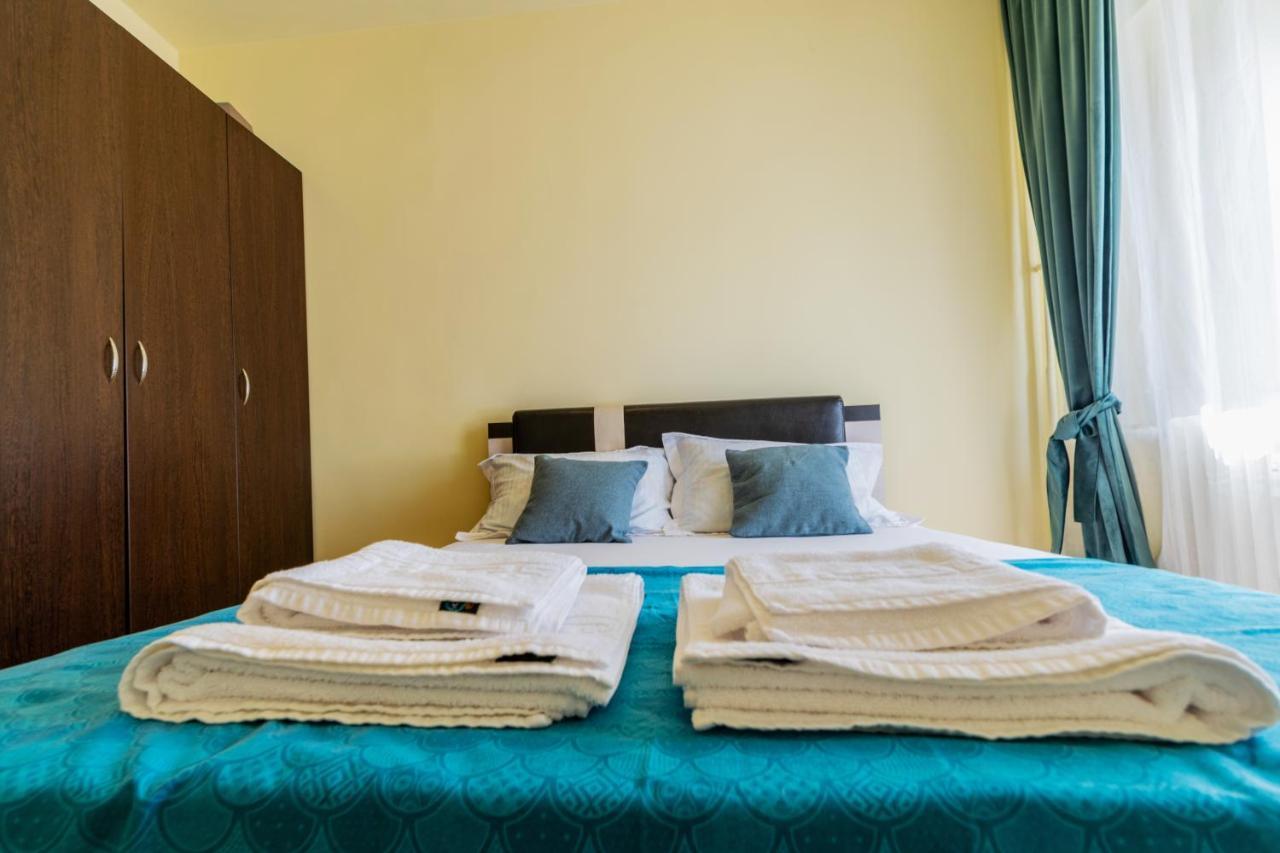 Апартаменты Apartament Centru - Cec Крайова Экстерьер фото